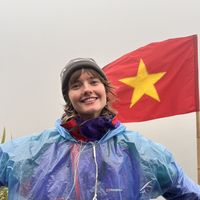 Olivia Staunton的照片