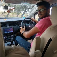 DHYANENDRA YADAV的照片