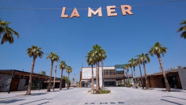 La Mer Beach Img Alt Src Ht Assets Couchsurfing Com Emoji