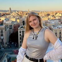 Lyubov Ushakova的照片