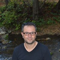 Tanju RAZGRATLI的照片