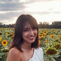 Gökçe Karayılan的照片