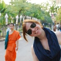 Ellie Sentadaenunamaleta的照片