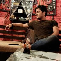 Vivek Sharma's Photo