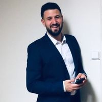 Andrea Ressa的照片