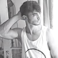 Vido Isaac Yarimi's Photo