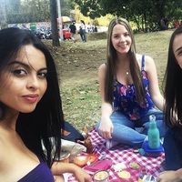 Andrea  Luna的照片