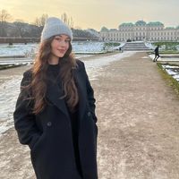 Eylül Akyüz的照片