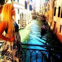 Enikő Bakos's Photo