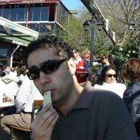 Deniz Ayaokur的照片