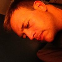 Andrew  Pfeifer的照片