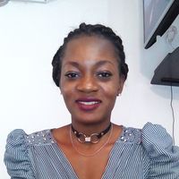 Marie Michelle Bella Nga的照片