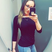 Karina Lascelles的照片