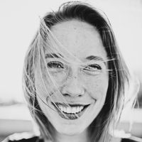 Sara Duesterhoeft的照片