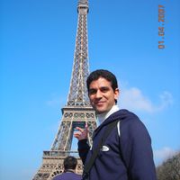 Helmy Hashish的照片