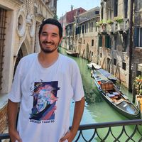 Emre Çalış的照片