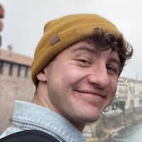 Louis Ayers的照片