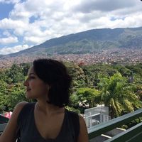 cynthia kaci的照片