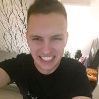 Przemek Dyderski的照片