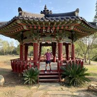 Roberto Leon's Photo