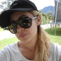 yaraisy navaa的照片