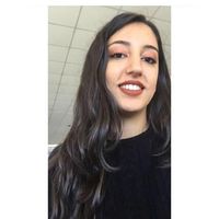 Özgü Ayhan的照片