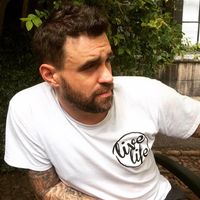 Leigh  taylor's Photo