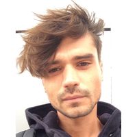 aris oikonomou的照片