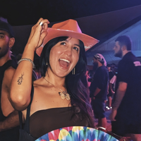 Andrea Leon的照片