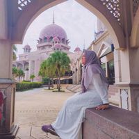 Dhyntie Trie的照片