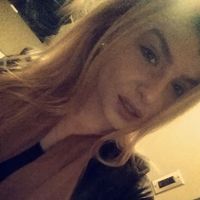 REBECCA HOLOIDAY的照片