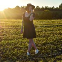 Natallia Kadyrka的照片