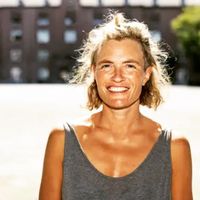 Caroline Faust的照片