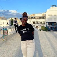 Noell Rosalia的照片