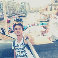 Mustafa Ali的照片