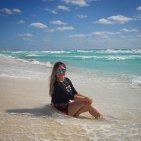 Gaby Lo Monroy的照片