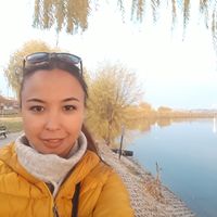 Şule Sarı的照片