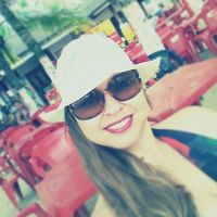 Eva Fernandes的照片