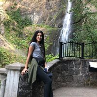 Nodi Khudoyberdieva的照片