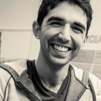 Gilad Kabilo的照片