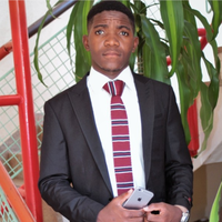 Lucky Clinton Msimanga的照片