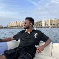 James Valentina的照片