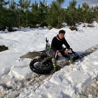 Lutvie Atmojo的照片