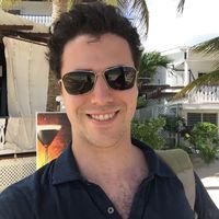 Adam Aronson的照片