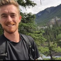 Kyle Balluff的照片