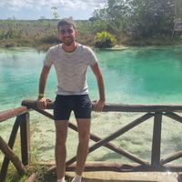 Adrien Bento的照片