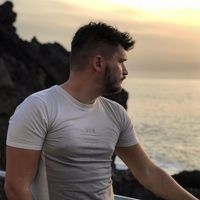 Miloš Tomić的照片