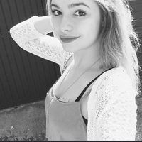 Kamilla Adamik的照片