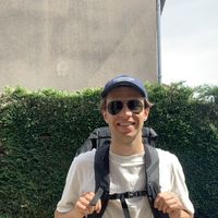 Sacha Henner的照片