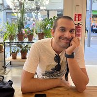 Yashar Khazdouzian的照片